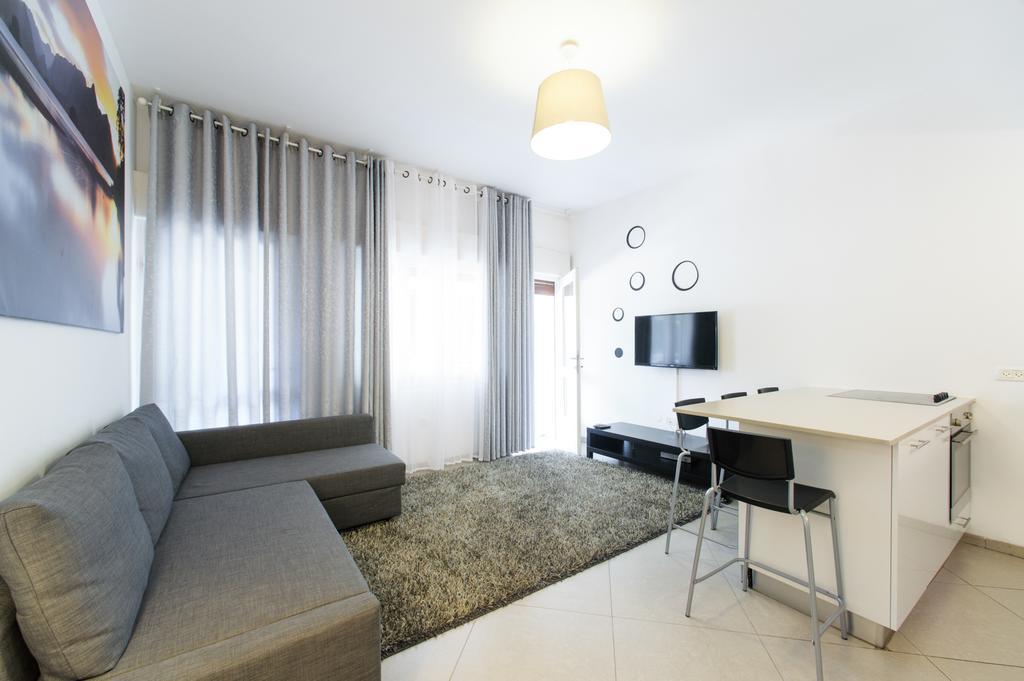 Star Apartments - Dizengoff Square Tel Aviv Ruang foto